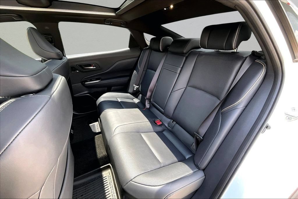 Certified 2025 Toyota Crown Platinum AWD/4WD image 24