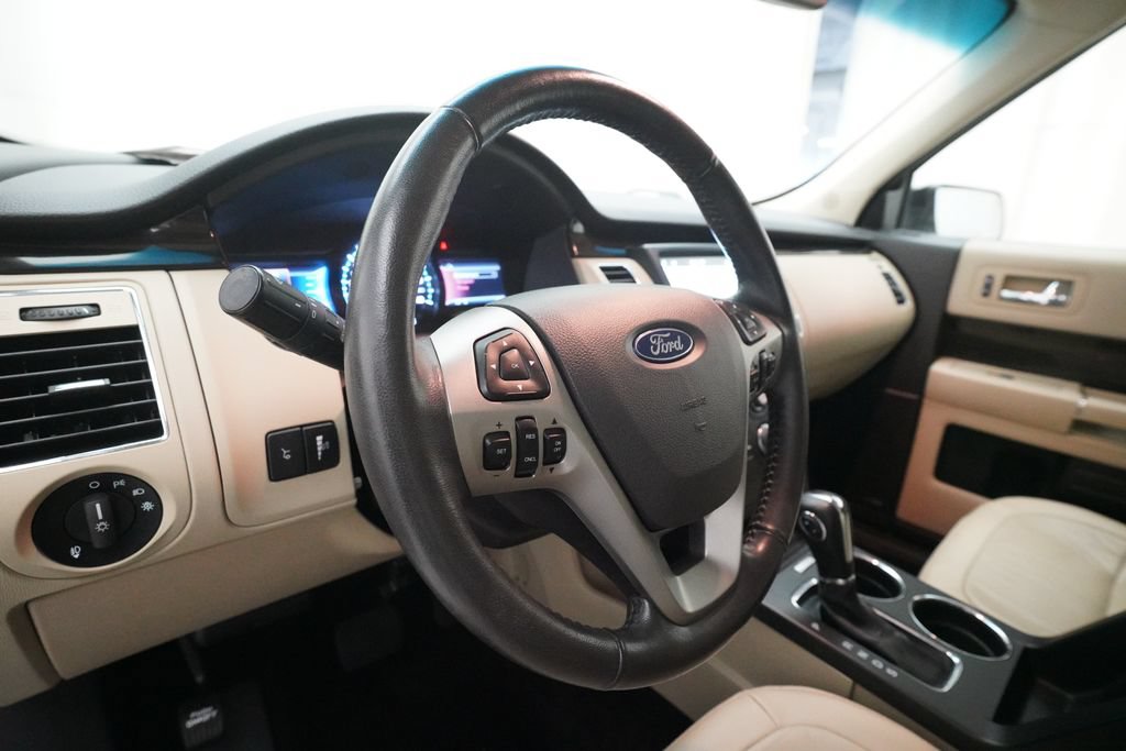 Used 2016 Ford Flex SEL w/ Equipment Group 202A AWD/4WD image 8