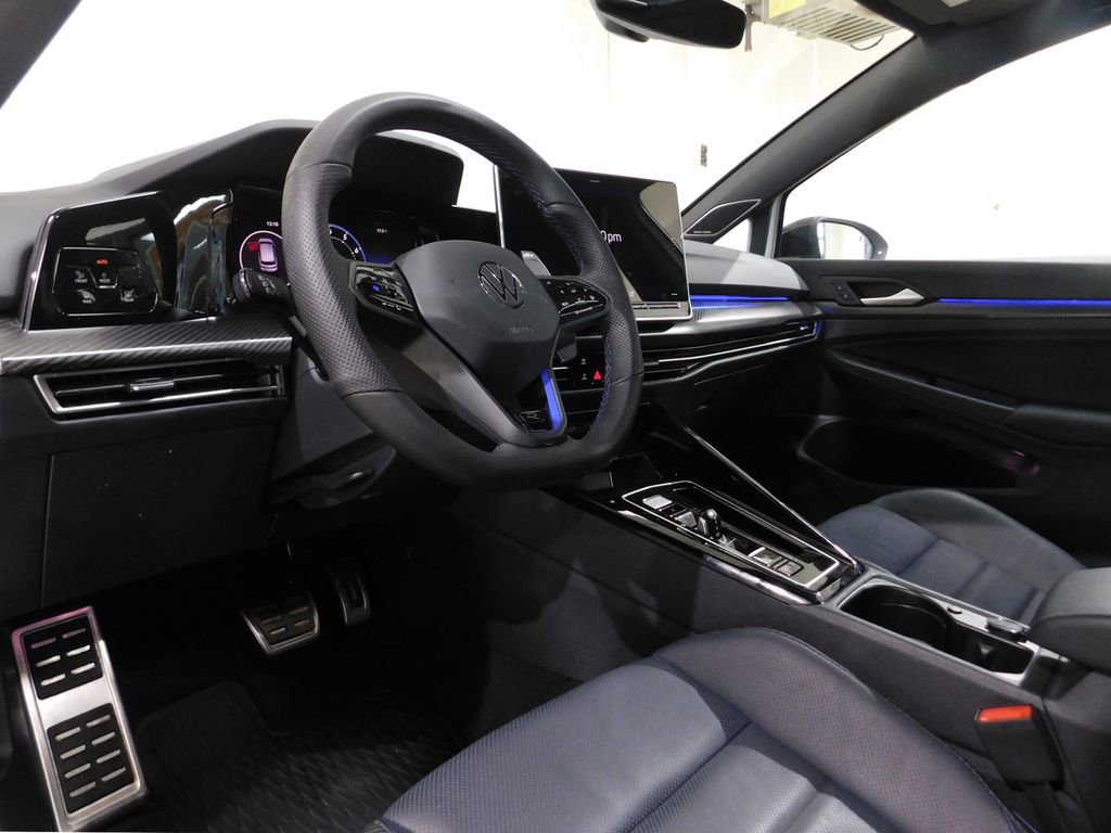 Used 2025 Volkswagen Golf R Black Edition image 36