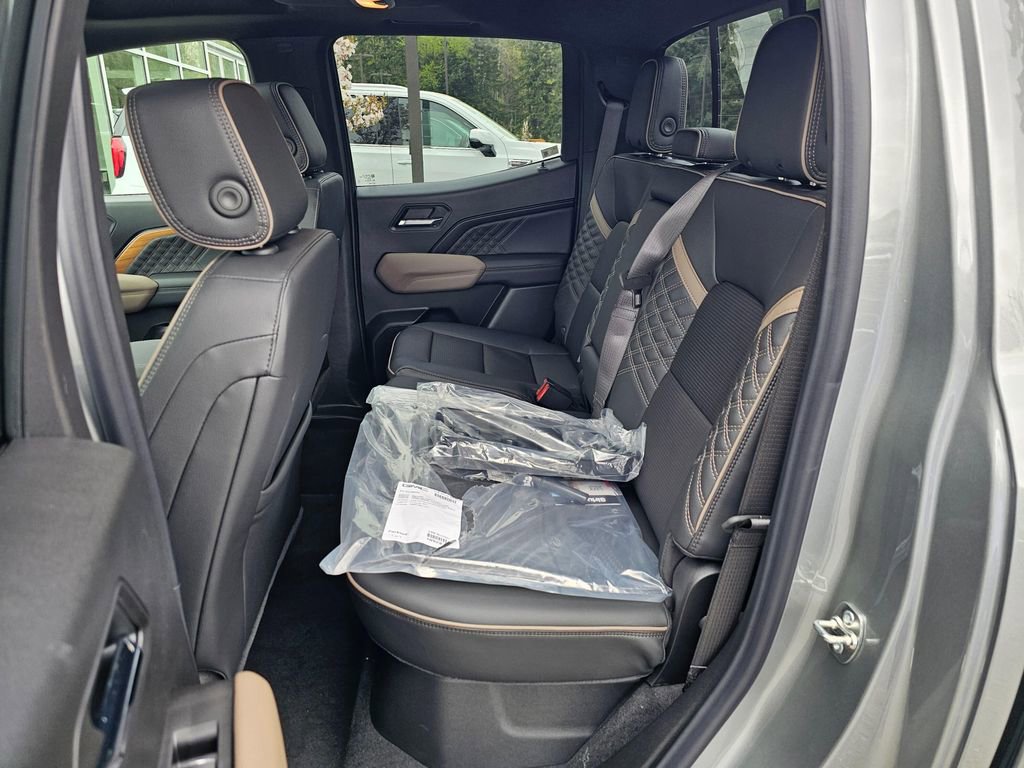 New 2026 GMC Canyon Denali w/ LPO, Black Badging Package image 17