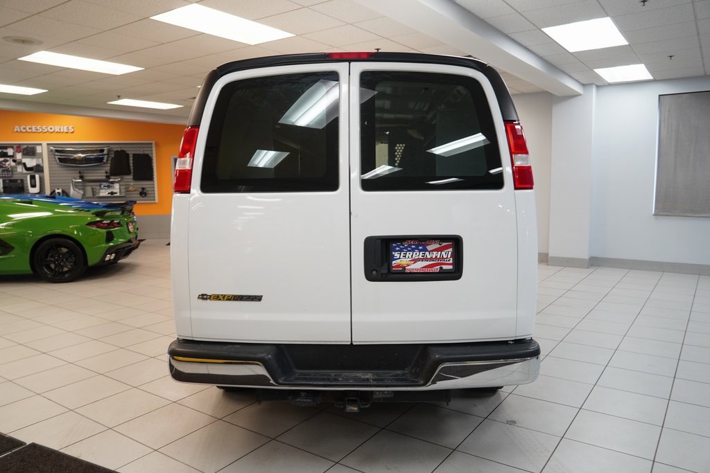 Used 2021 Chevrolet Express 2500 w/ Driver Convenience Package image 8