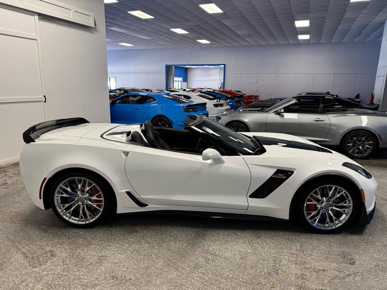 Used 2018 Chevrolet Corvette Z06 w/ Z07 Performance Package image 6