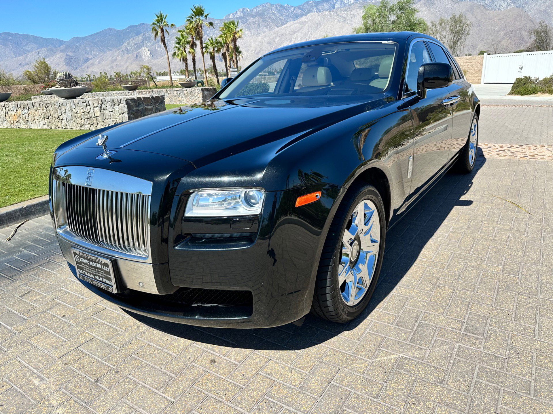 Used 2011 Rolls-Royce Ghost image 4