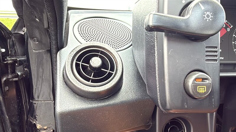 Used 1989 Toyota MR2 Supercharged RWD image 18