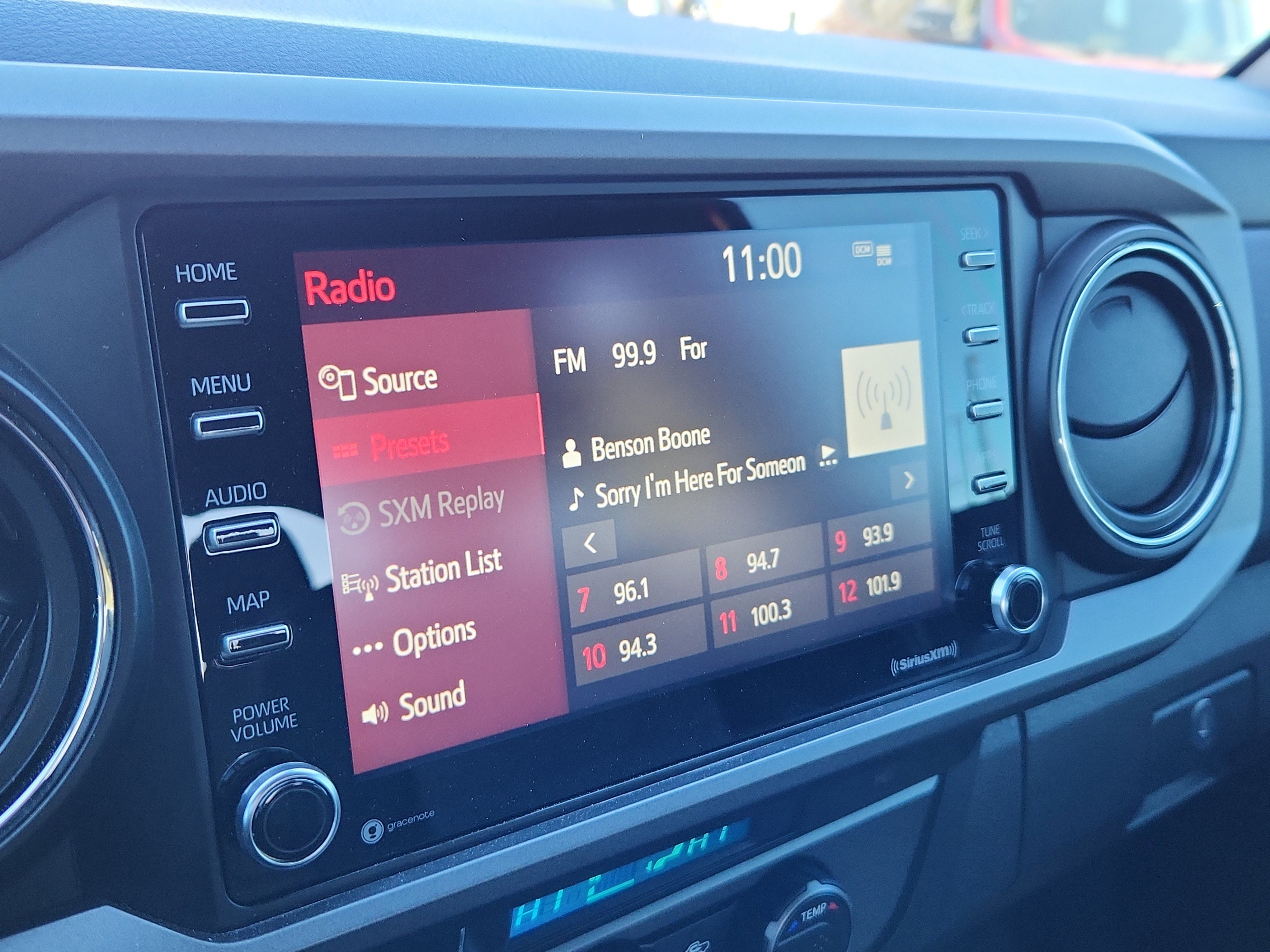 Used 2021 Toyota Tacoma TRD Off-Road w/ Technology Package image 20