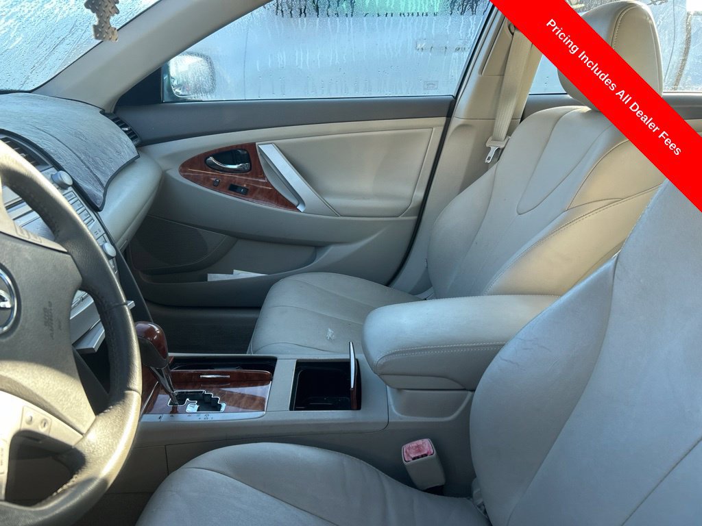 Used 2011 Toyota Camry XLE w/ XLE Extra-Value Pkg #1 FWD image 10