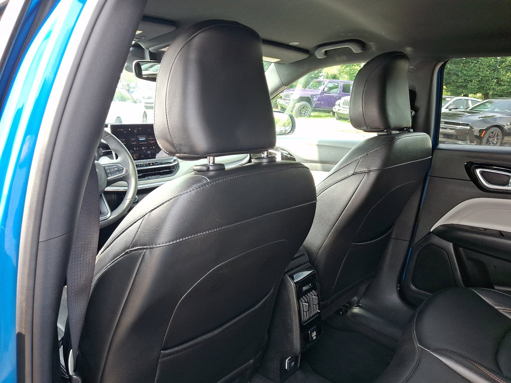 Certified 2024 Jeep Compass Limited AWD/4WD image 21