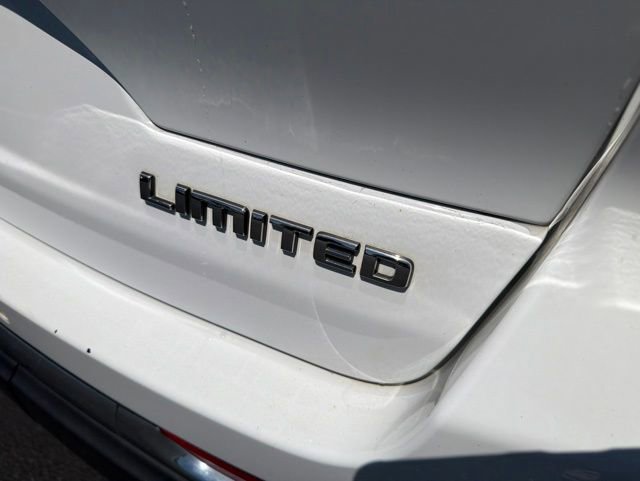 Used 2023 Jeep Grand Cherokee Limited AWD/4WD image 11