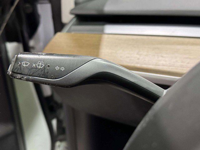 Used 2020 Tesla Model 3 Standard Range Plus image 27