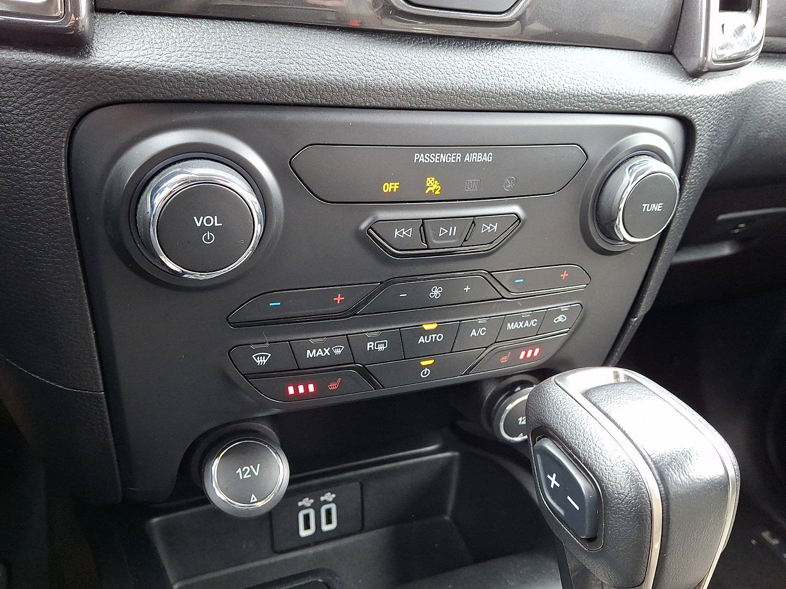 Certified 2019 Ford Ranger Lariat w/ Equipment Group 501A Mid image 18