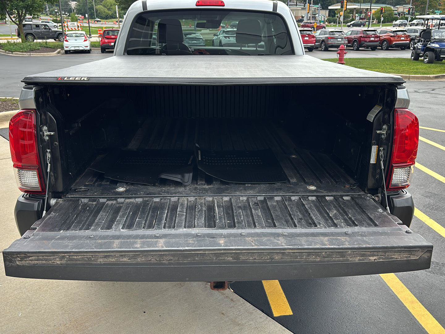 Used 2019 Toyota Tacoma SR AWD/4WD image 28