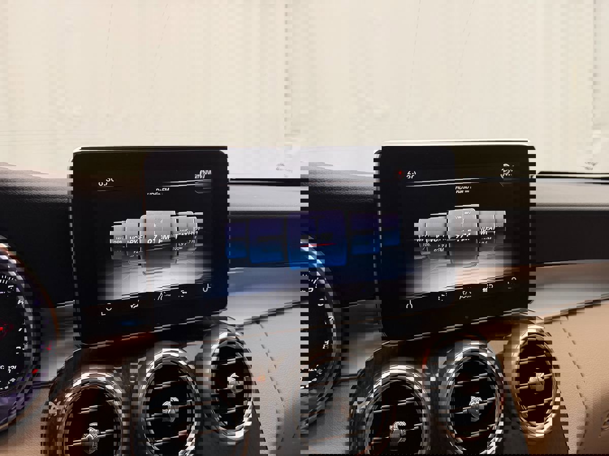 Used 2017 Mercedes-Benz C 300 4MATIC Cabriolet image 34