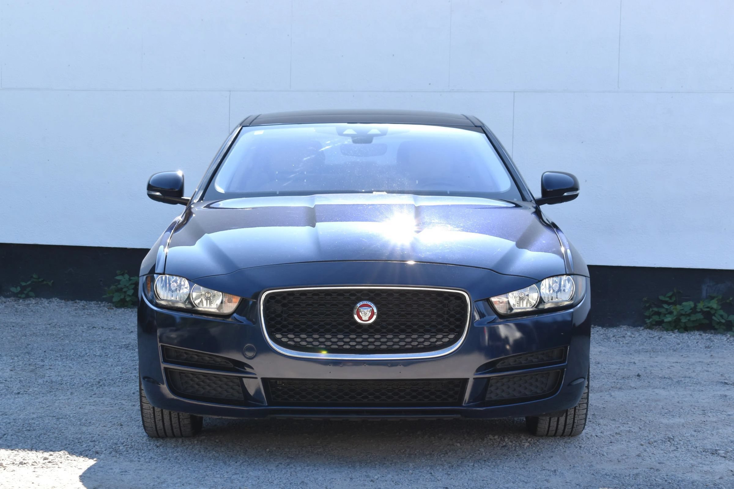 Used 2019 Jaguar XE Premium AWD/4WD image 7