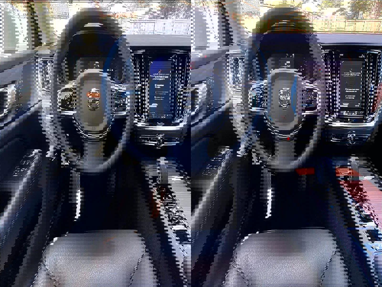 Used 2025 Volvo V60 B5 Cross Country Plus image 8