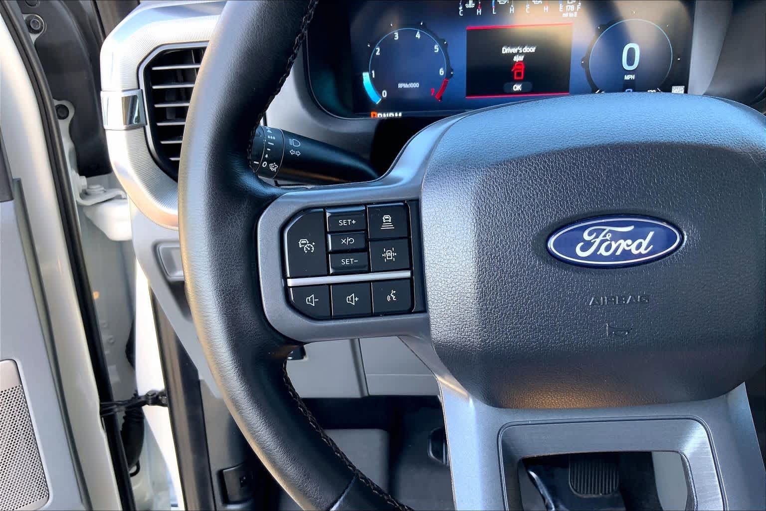 Used 2025 Ford F150 Lariat w/ Equipment Group 502A High image 23