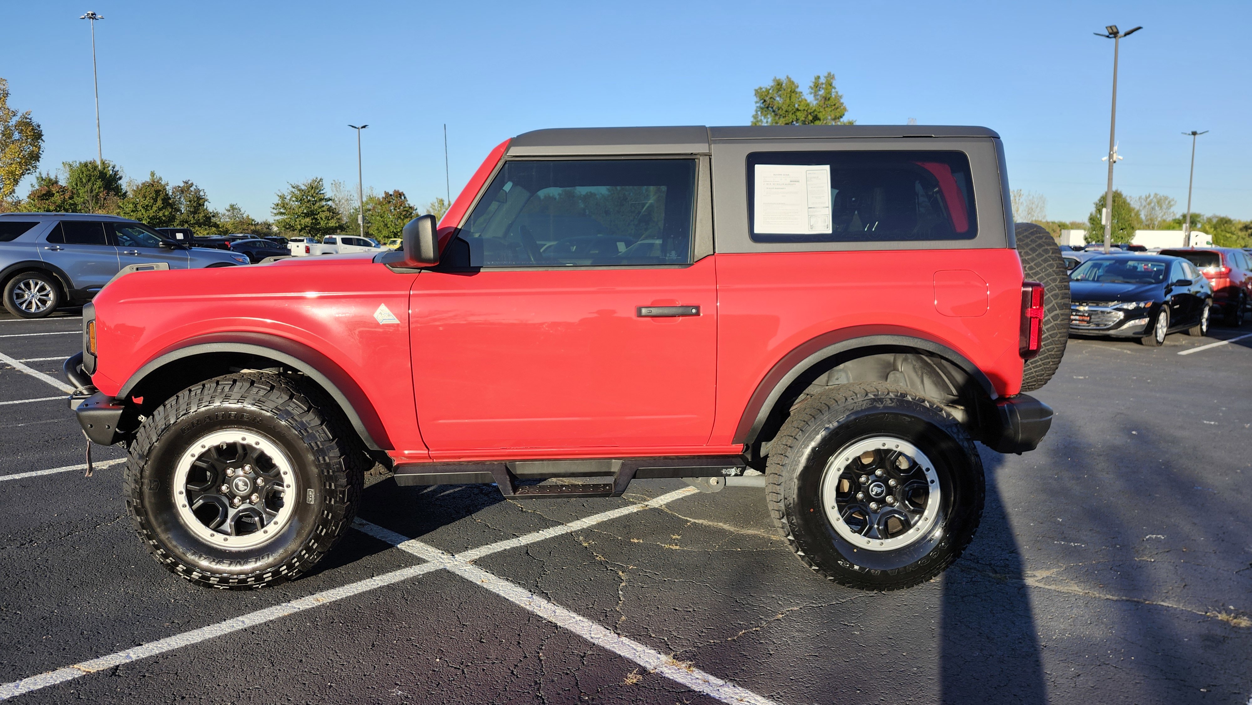 Used 2021 Ford Bronco Black Diamond w/ Sasquatch Package image 9