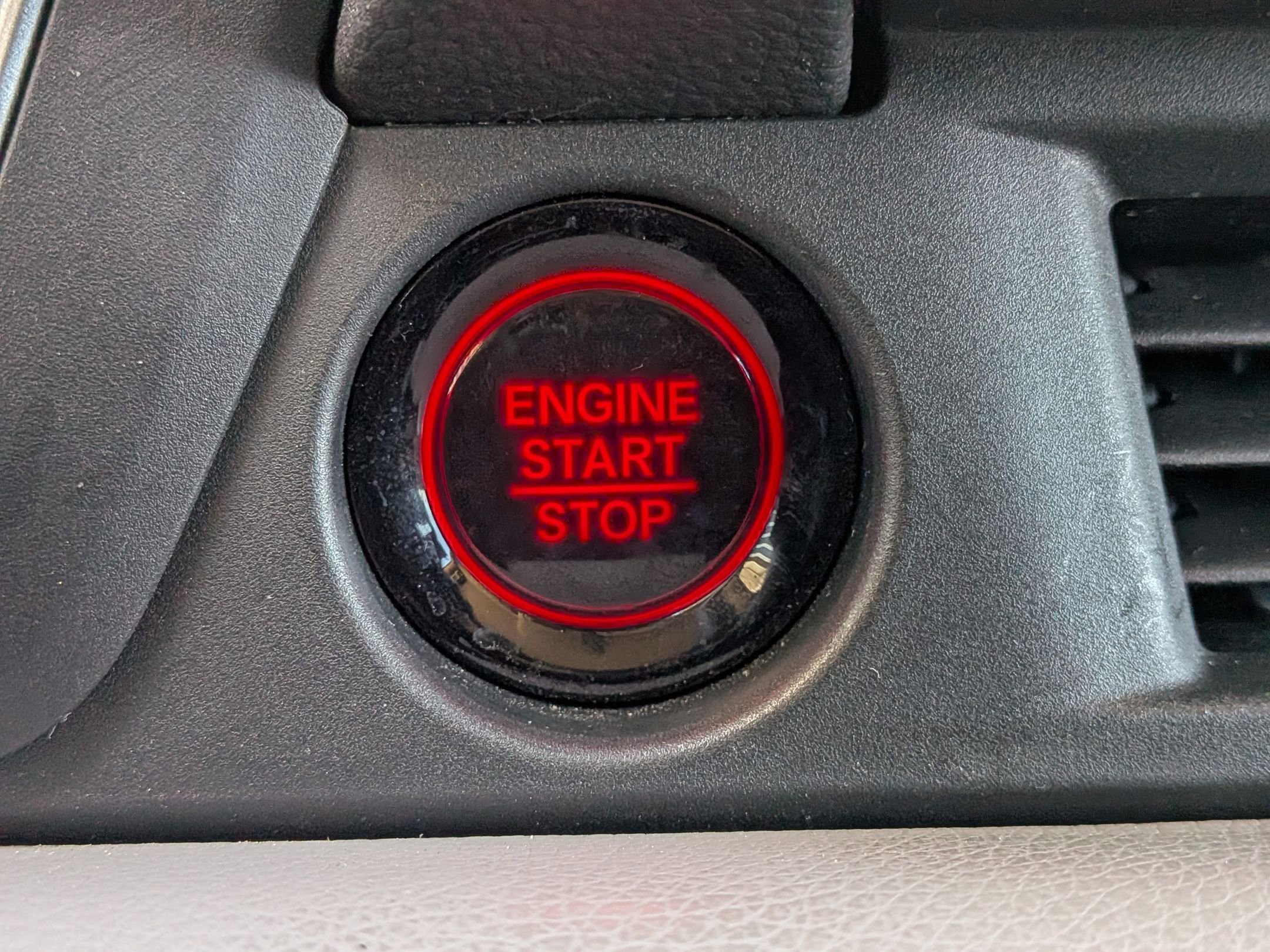 Certified 2023 Honda Pilot LX image 16