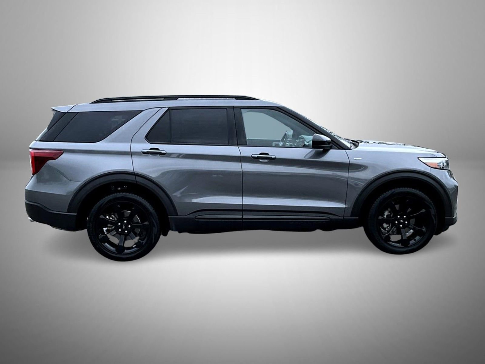 Used 2024 Ford Explorer ST-Line w/ Class IV Trailer Tow Package AWD/4WD image 4