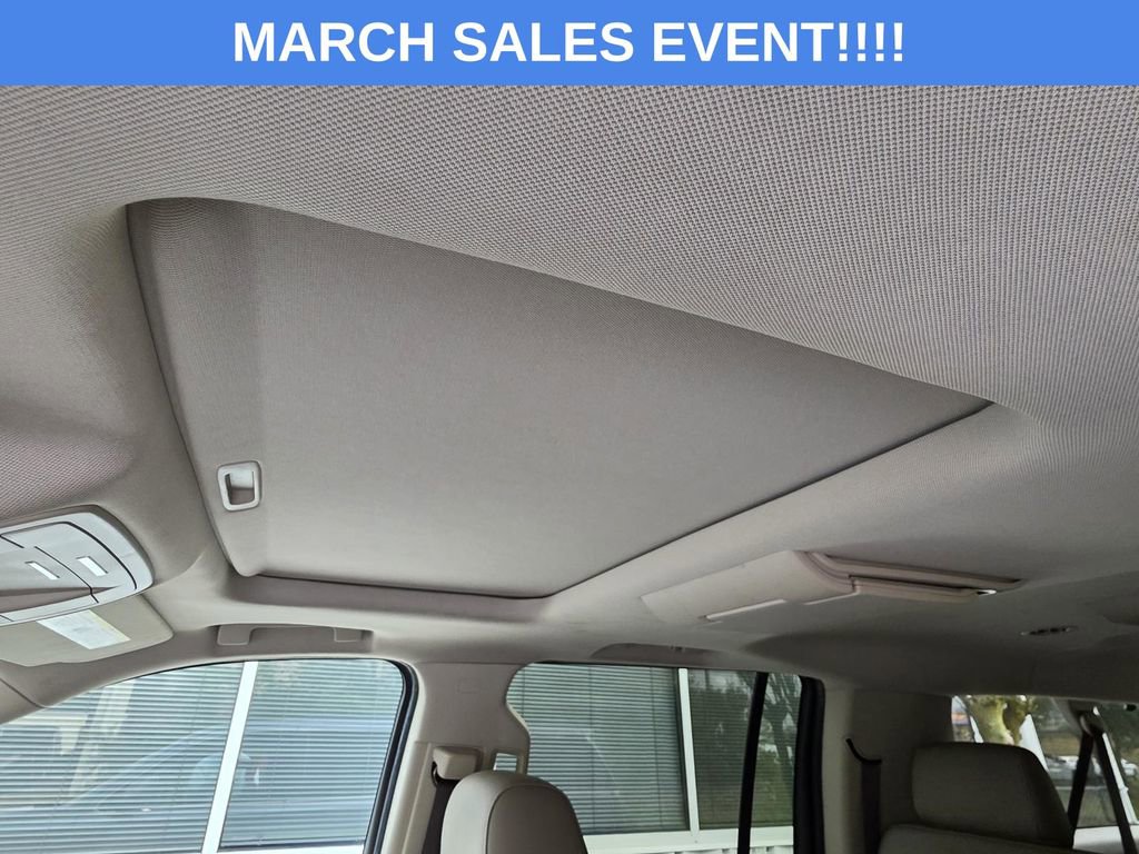 Used 2019 GMC Yukon XL SLT w/ Open Road Package image 9