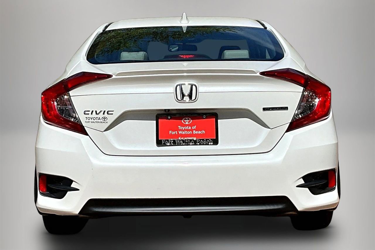 Used 2017 Honda Civic Touring image 6