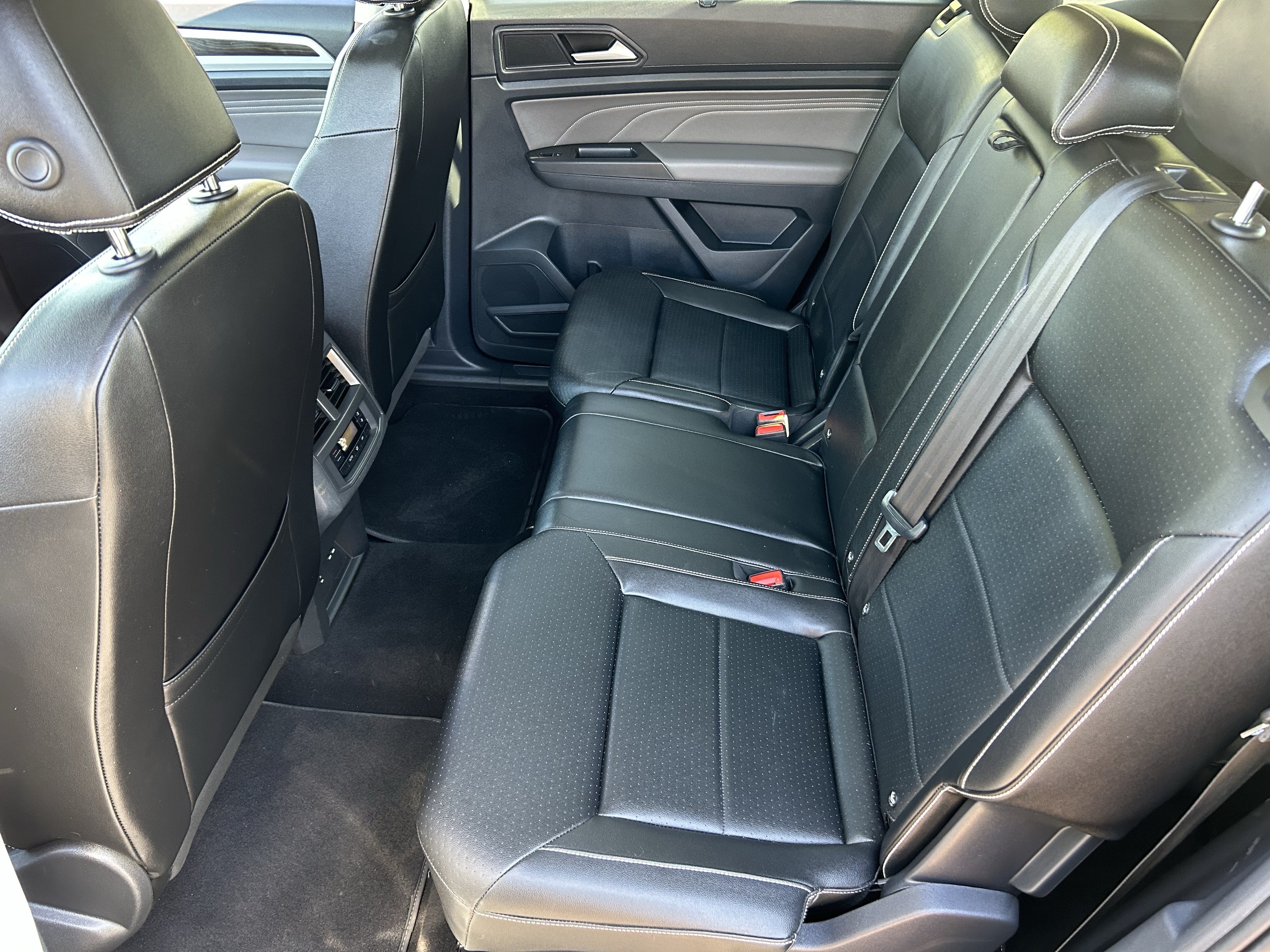 Used 2023 Volkswagen Atlas SE w/ Panoramic Sunroof Package AWD/4WD image 15