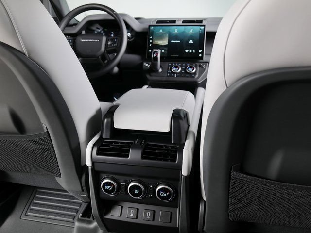 New 2026 Land Rover Defender 110 X-Dynamic SE AWD/4WD image 22