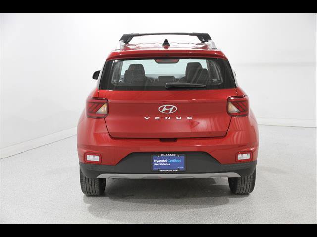 Certified 2022 Hyundai Venue Limited image 21