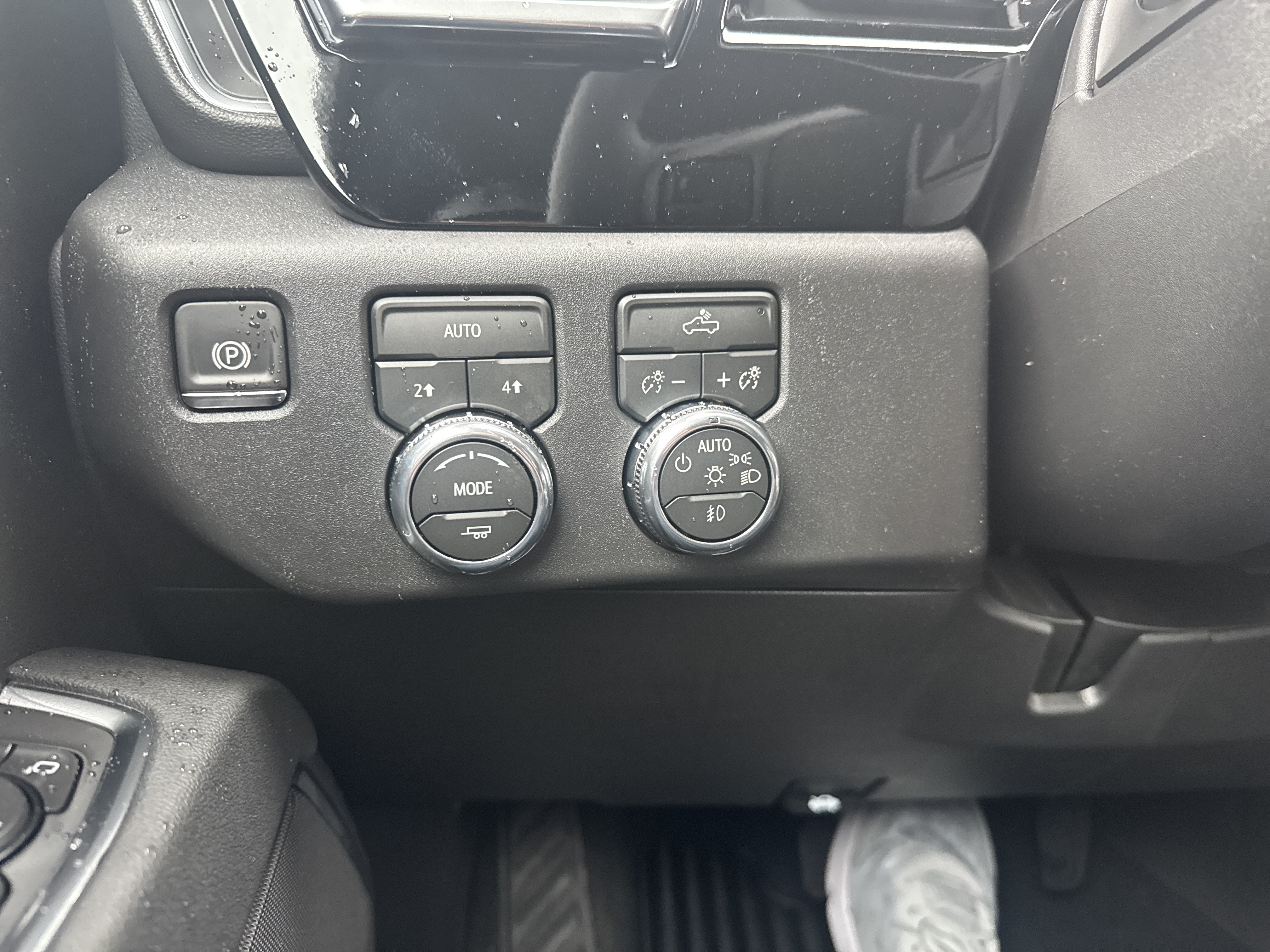 New 2026 GMC Sierra 1500 Elevation AWD/4WD image 30