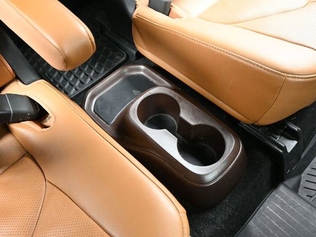 Used 2021 Toyota Highlander Platinum image 31