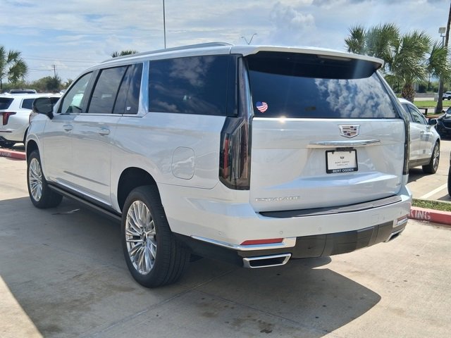 New 2026 Cadillac Escalade ESV Luxury w/ LPO, Floor Liner Package image 4