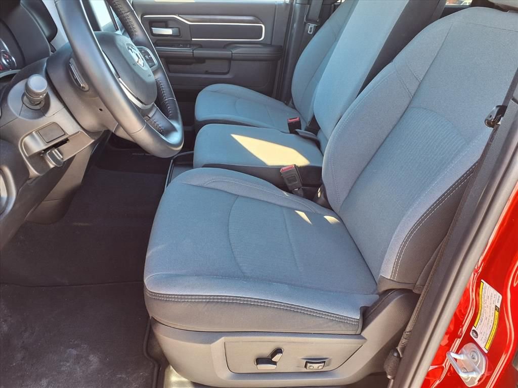 Used 2024 RAM 2500 Big Horn w/ Bed Utility Group image 3