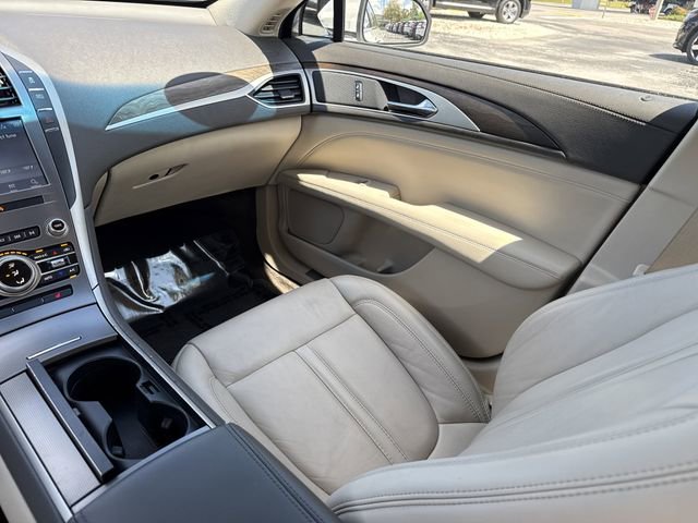 Used 2019 Lincoln MKZ Reserve image 21