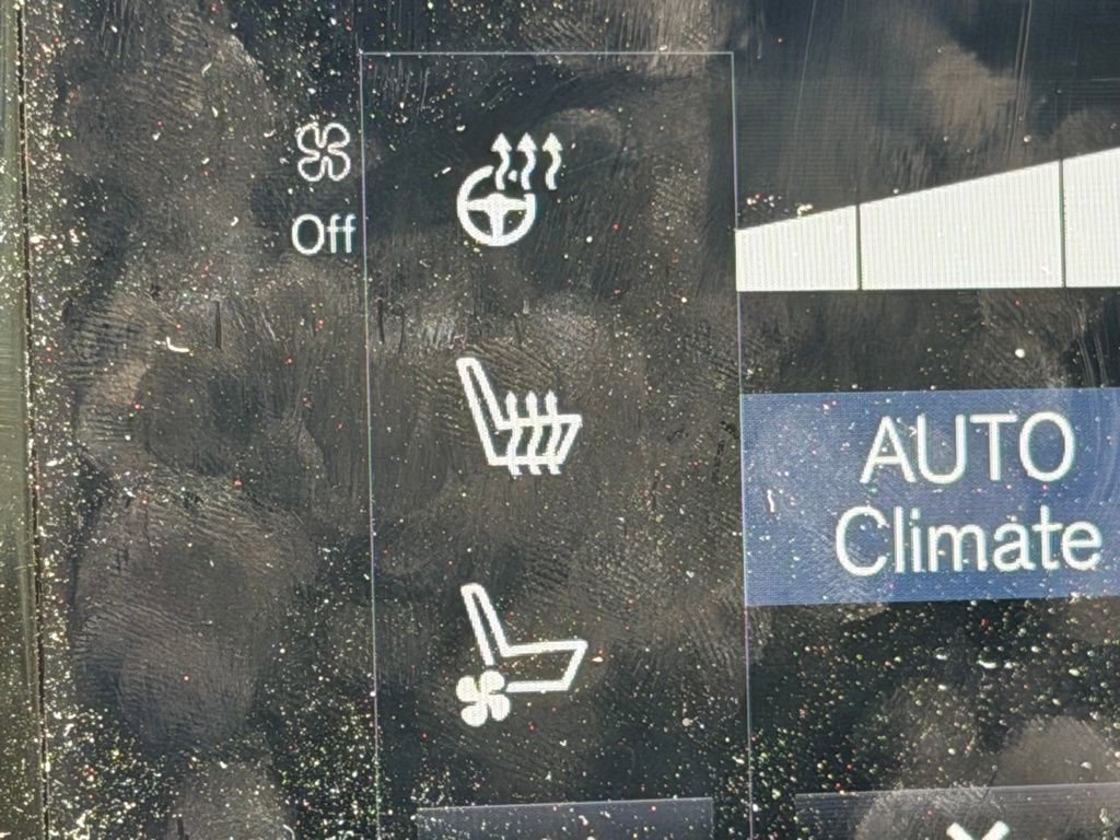 Used 2020 Volvo V60 T5 Cross Country AWD/4WD image 22