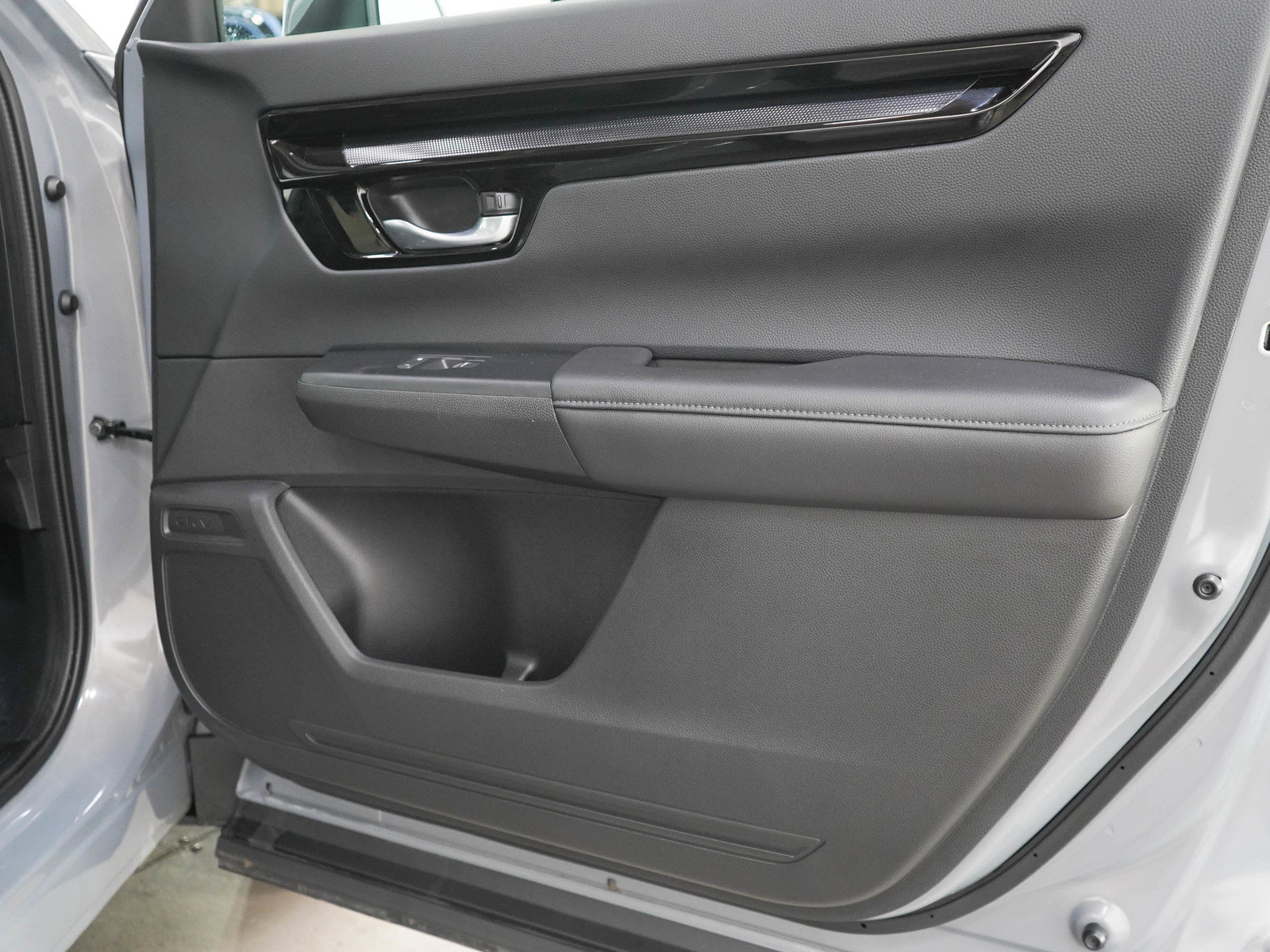Used 2024 Honda CR-V EX-L image 9