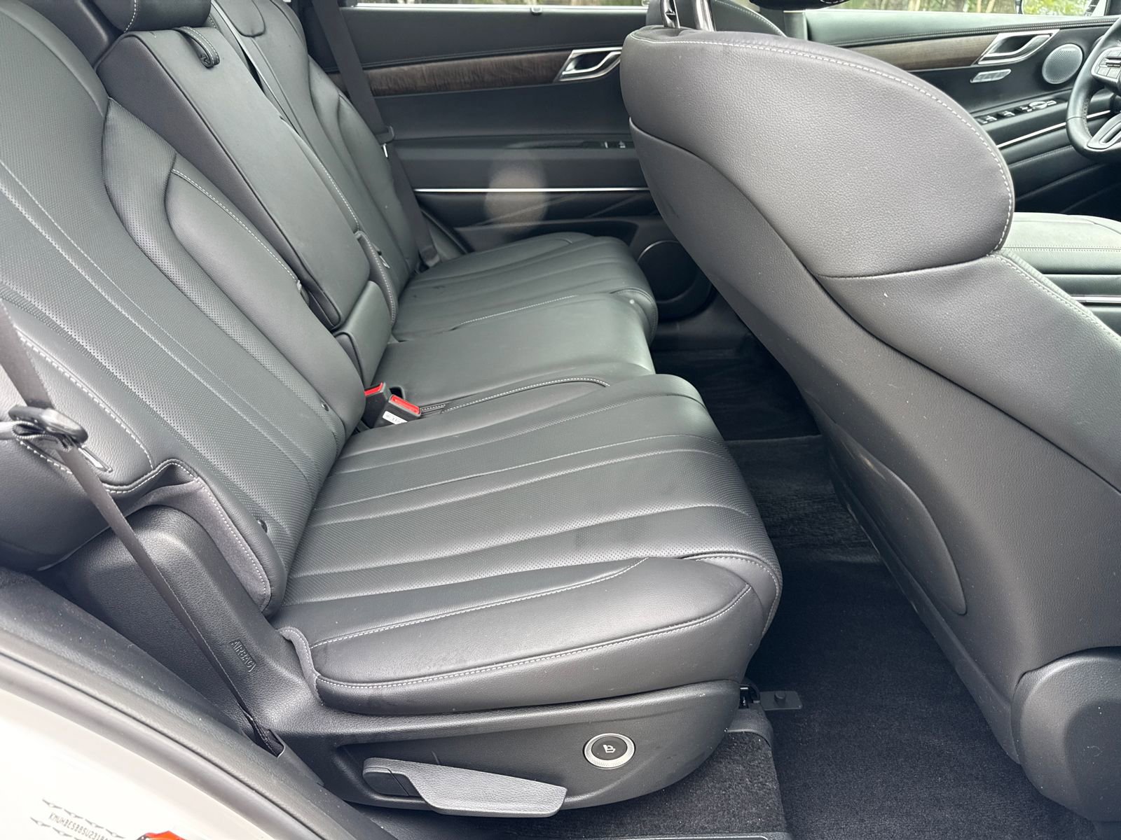 Used 2025 Genesis GV80 2.5T Advanced image 15