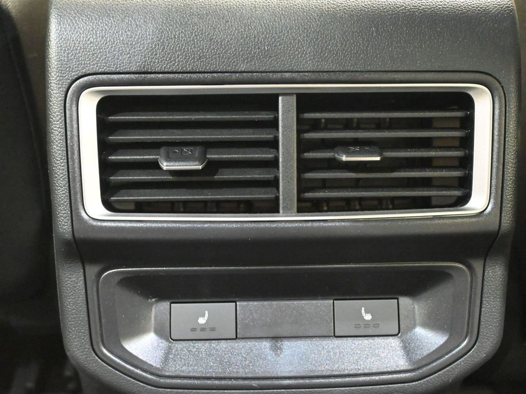 Certified 2025 Volkswagen Atlas Cross Sport SEL Premium R-Line image 21