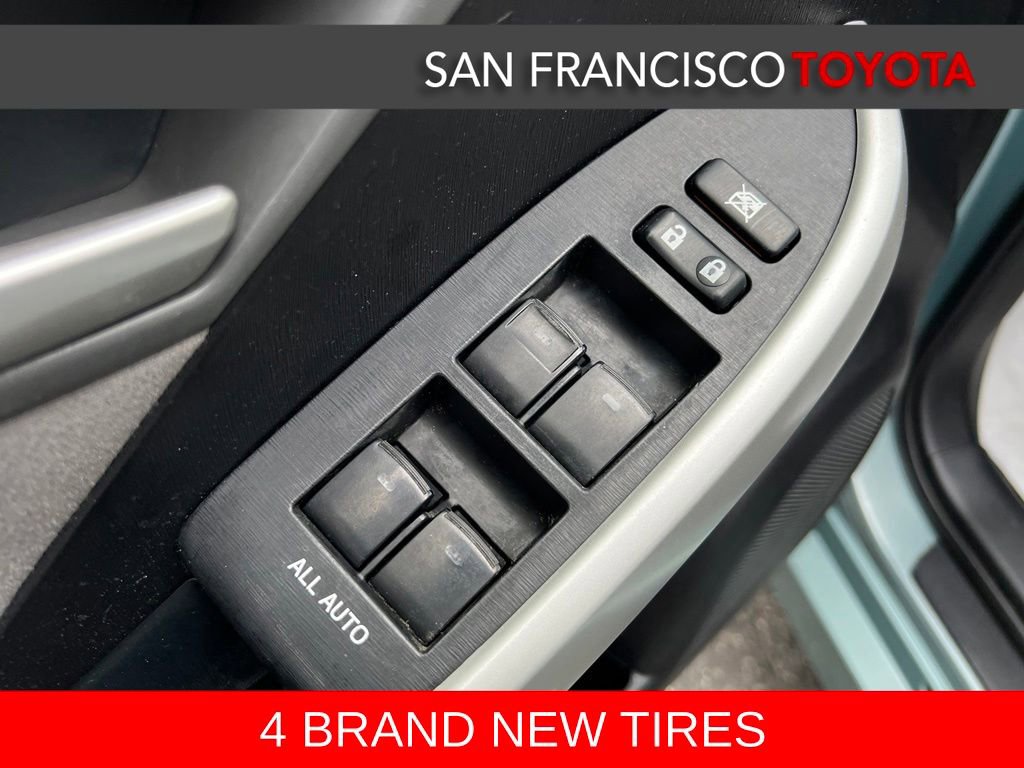 Used 2012 Toyota Prius Three FWD image 32