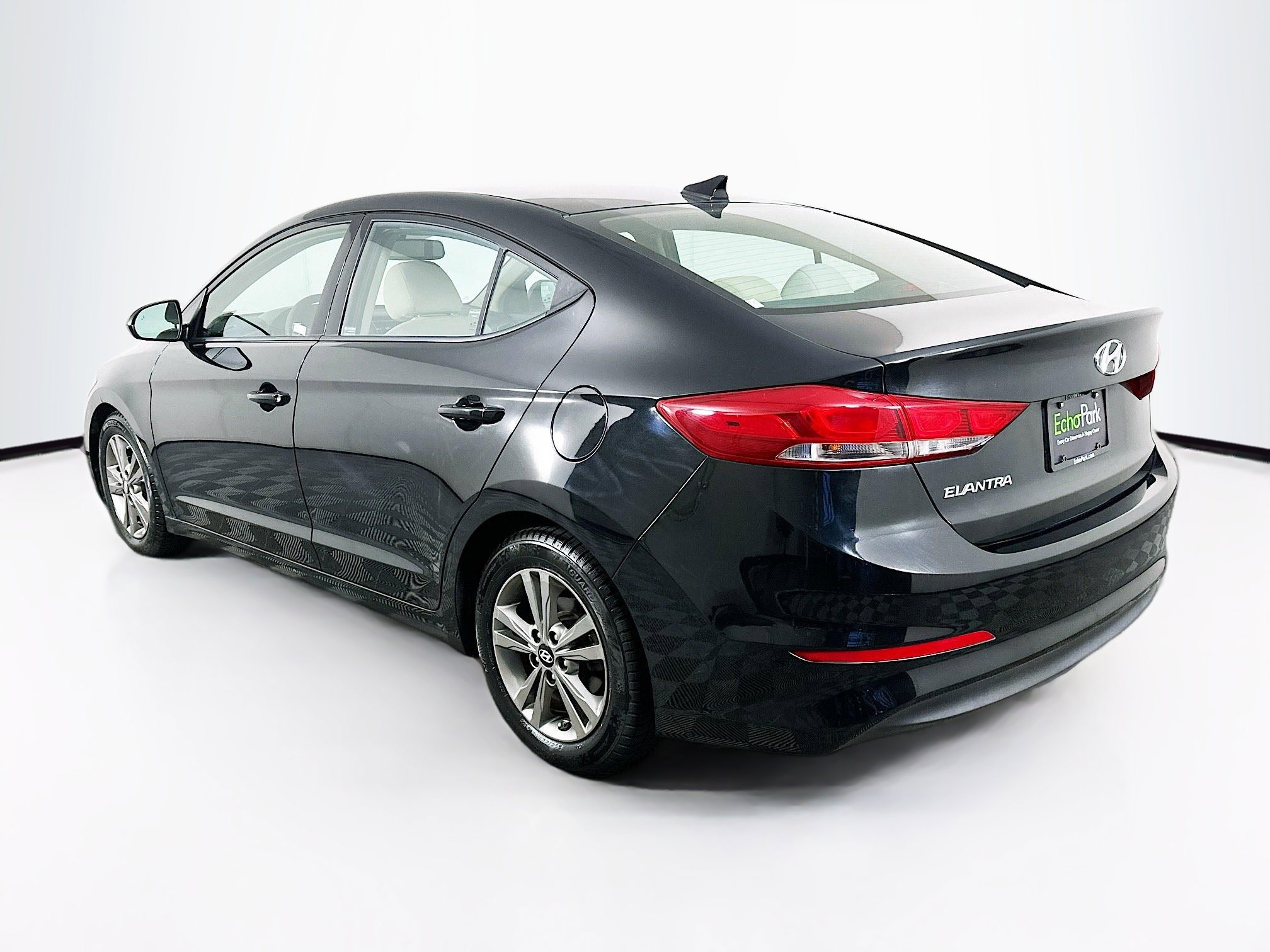 Used 2018 Hyundai Elantra SEL image 5