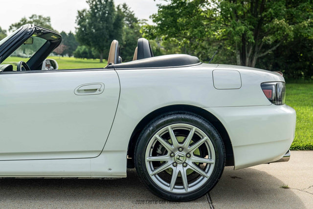 Used 2004 Honda S2000 image 5