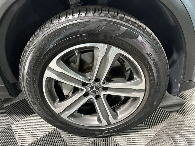 Used 2019 Mercedes-Benz GLC 300 4MATIC image 9