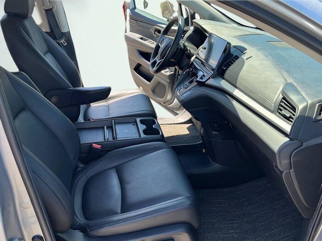 Used 2025 Honda Odyssey EX-L image 16