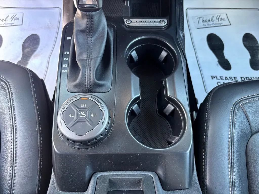 Used 2025 Ford Bronco Outer Banks AWD/4WD image 16