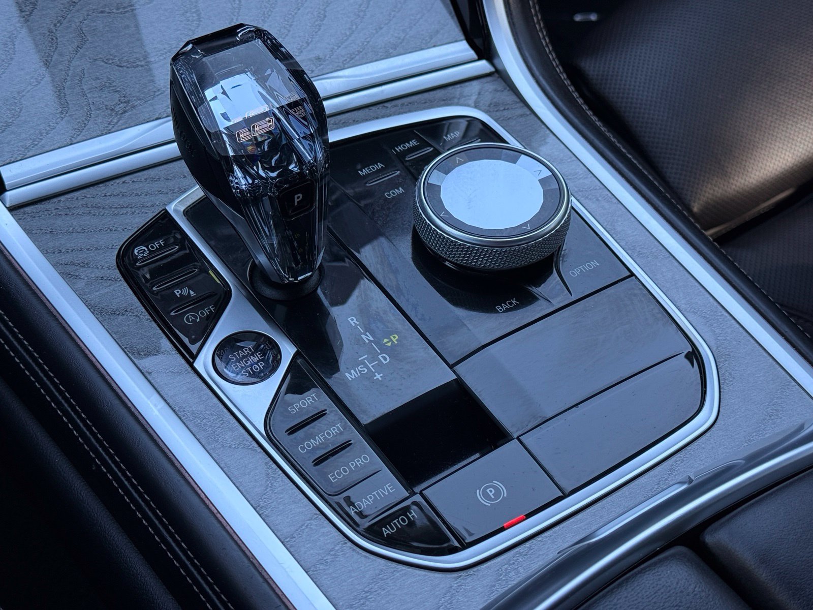 Used 2020 BMW 840i Coupe w/ M Sport Package RWD image 31