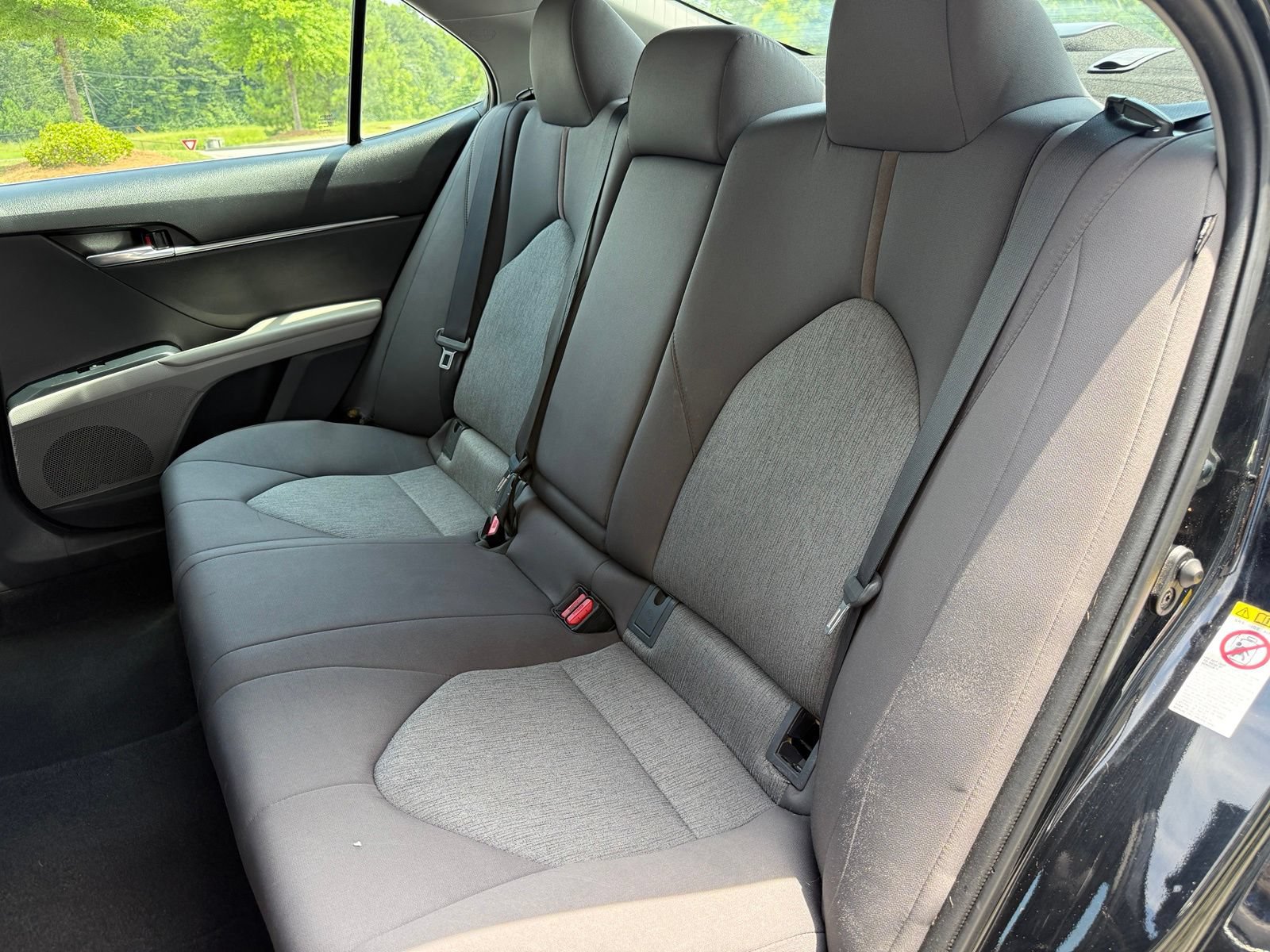 Used 2018 Toyota Camry LE FWD image 39