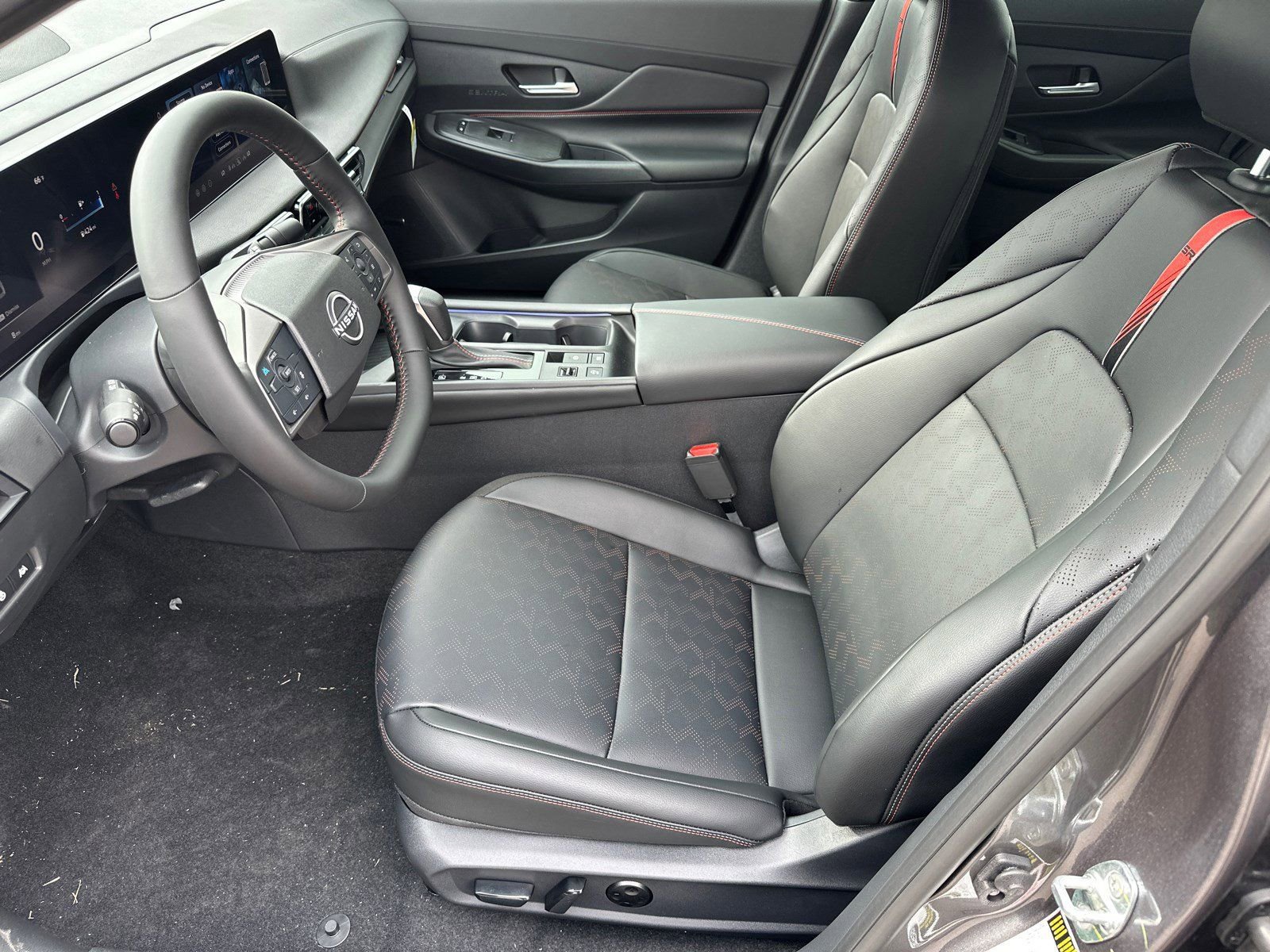 New 2026 Nissan Sentra SR w/ SR Premium Package FWD image 10