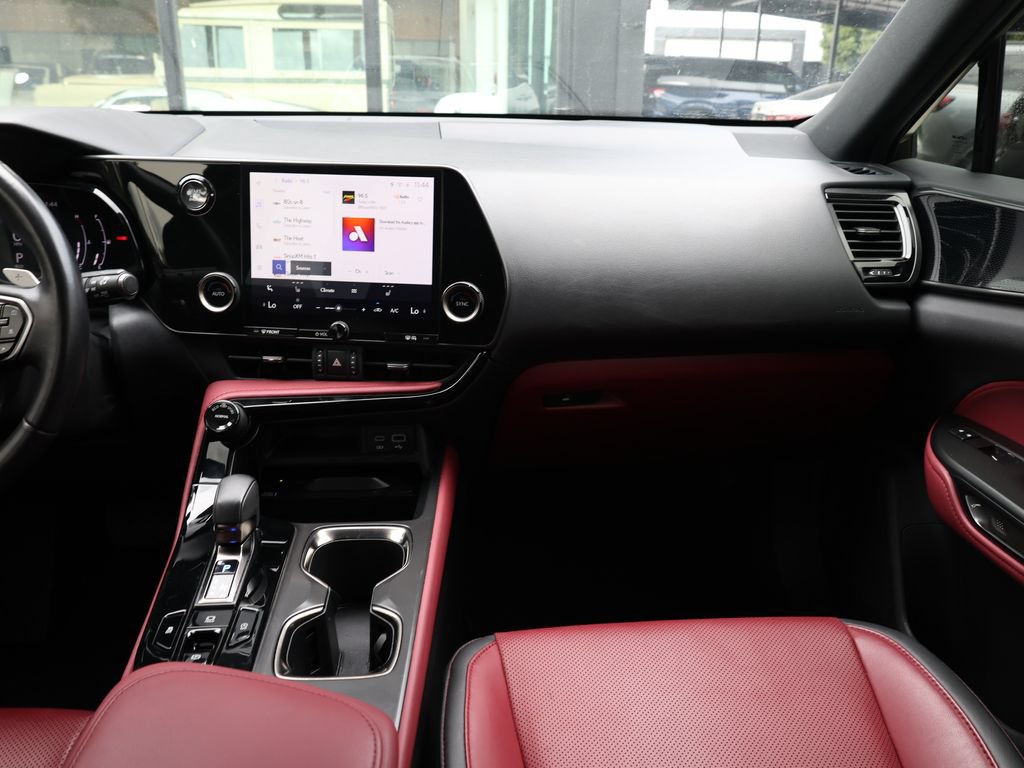 Used 2025 Lexus NX 250 FWD w/ Accessory Package (K3) image 23