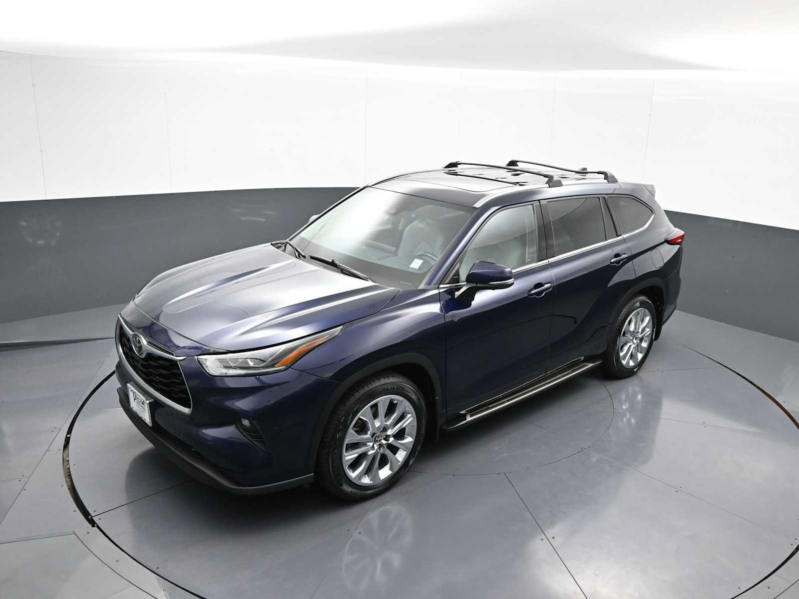 Used 2022 Toyota Highlander Limited AWD/4WD image 35