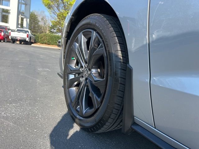 Used 2023 Toyota Sienna XSE image 11