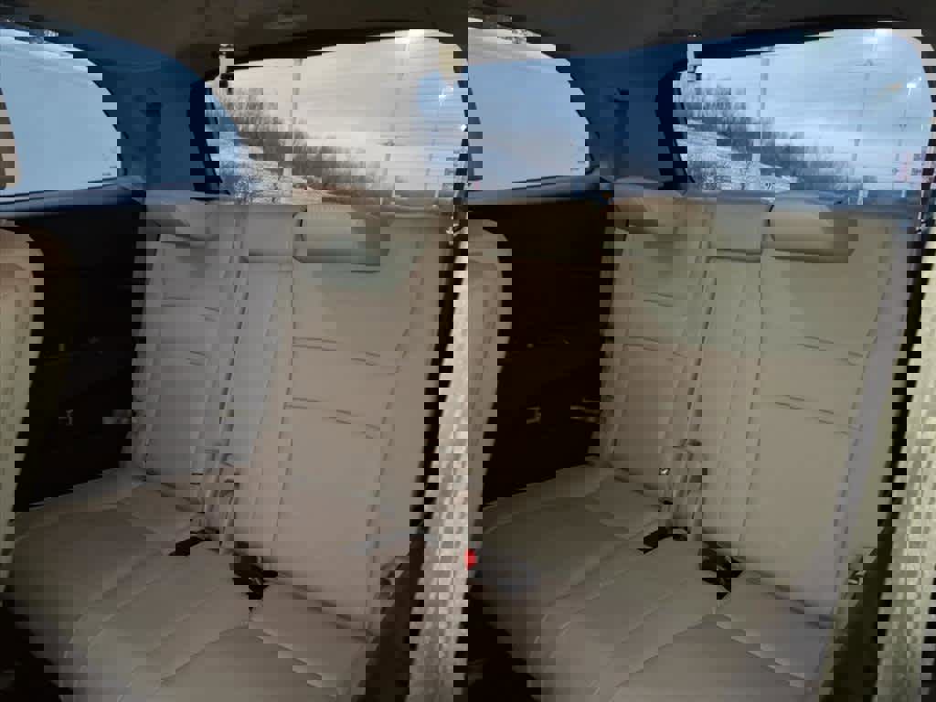 Used 2022 Honda Pilot Touring image 9