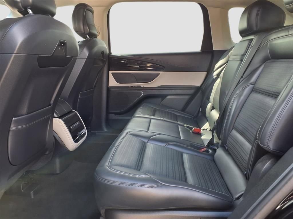 Used 2024 Lincoln Nautilus Reserve image 20